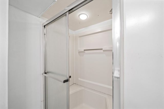 30906 Roycroft Street, Livonia, MI 48154