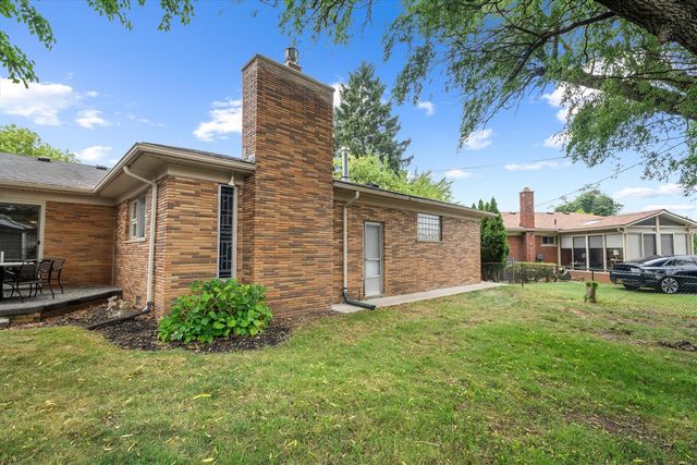 30906 Roycroft Street, Livonia, MI 48154
