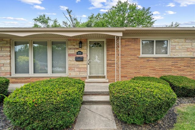 30906 Roycroft Street, Livonia, MI 48154