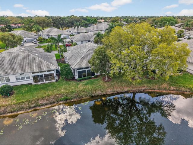 5633 E LONG COMMON COURT 20, Sarasota, FL 34235