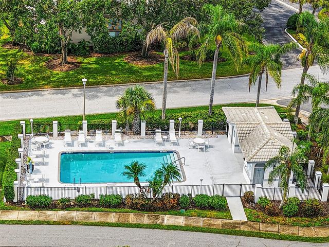 5633 E LONG COMMON COURT 20, Sarasota, FL 34235