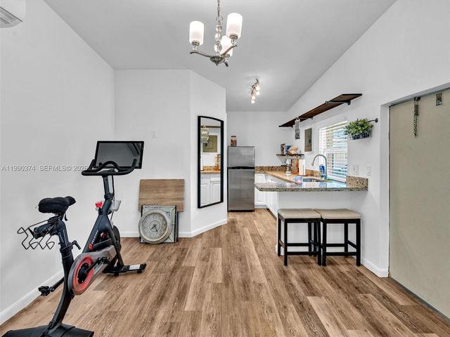 14051 SW 15th Ct, Davie, FL 33325