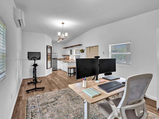 14051 SW 15th Ct, Davie, FL 33325