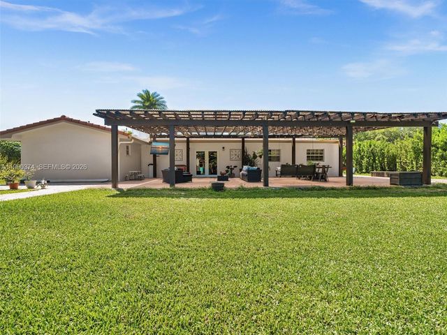 14051 SW 15th Ct, Davie, FL 33325