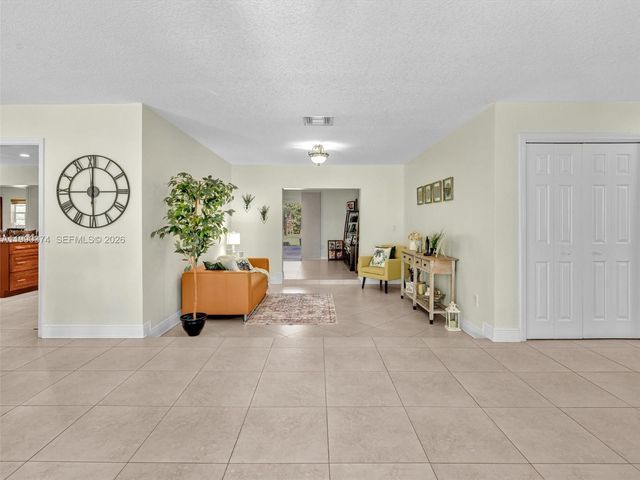 14051 SW 15th Ct, Davie, FL 33325