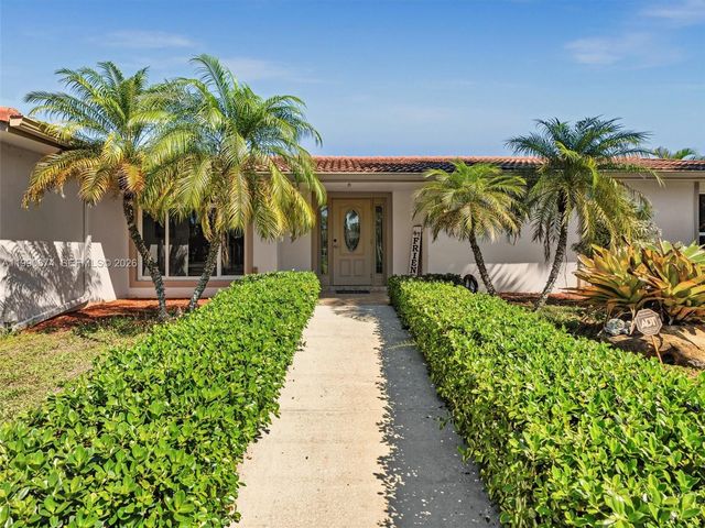 14051 SW 15th Ct, Davie, FL 33325