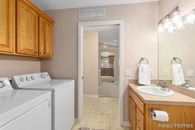 2009 Bryceway Court, Grand Rapids, MI 49505