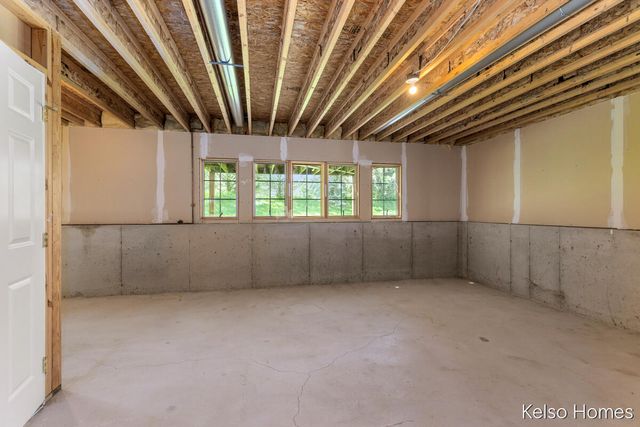 2009 Bryceway Court, Grand Rapids, MI 49505