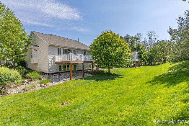 2009 Bryceway Court, Grand Rapids, MI 49505