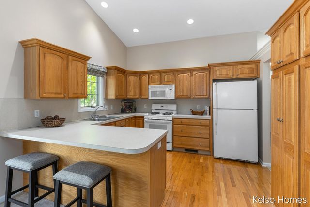 2009 Bryceway Court, Grand Rapids, MI 49505