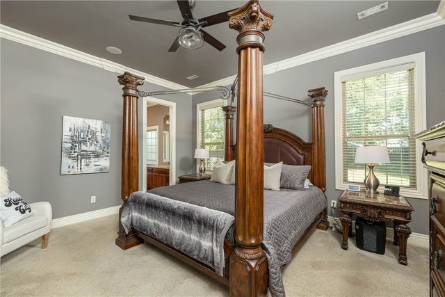 1204 SW Edinburgh Avenue, Bentonville, AR 72713