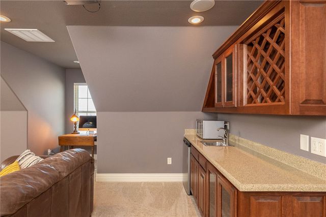 1204 SW Edinburgh Avenue, Bentonville, AR 72713