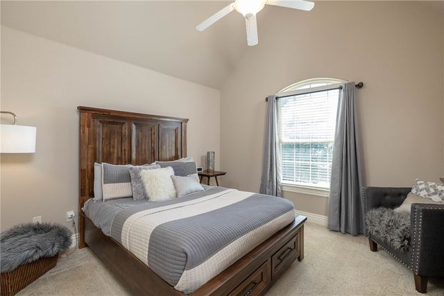 1204 SW Edinburgh Avenue, Bentonville, AR 72713