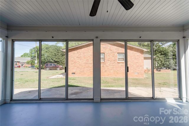 511 W Sumter Street, Shelby, NC 28150
