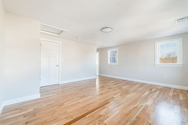 32 Pasture Hill Road, Plymouth, MA 02360