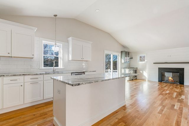 32 Pasture Hill Road, Plymouth, MA 02360