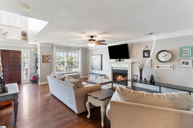 46 Rustcraft Drive, Greer, SC 29651