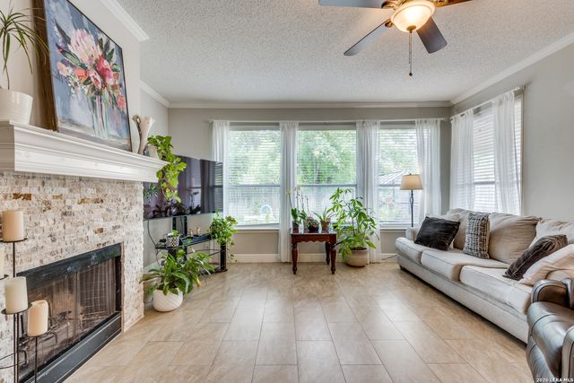 17112 Jigsaw Pathway, Round Rock, TX 78664