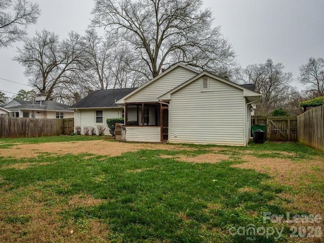 1201 Seneca Place, Charlotte, NC 28210