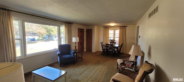 3221 PEACH Street, Mt Vernon, IL 62864