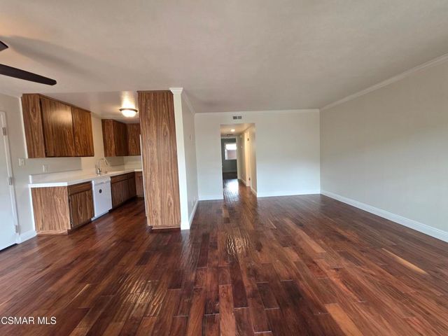 624 Thoreau Lane, Ventura, CA 93003