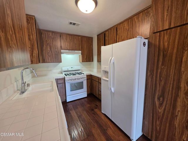 624 Thoreau Lane, Ventura, CA 93003