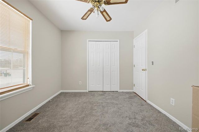 6015 Edmund Street, Romulus, MI 48174