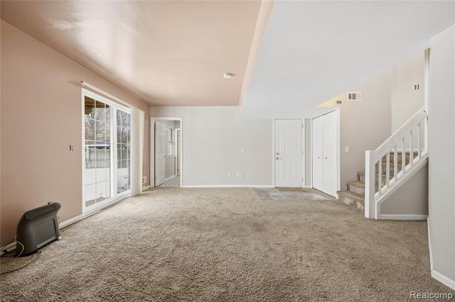 6015 Edmund Street, Romulus, MI 48174