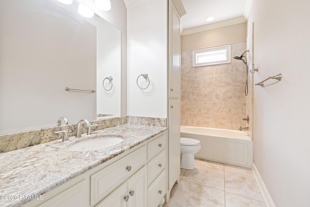221 Ardenwood Drive, Lafayette, LA 70508