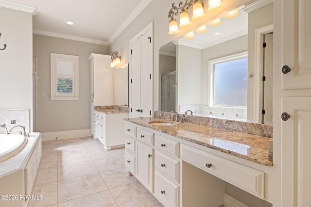 221 Ardenwood Drive, Lafayette, LA 70508