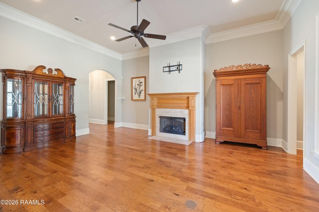 221 Ardenwood Drive, Lafayette, LA 70508