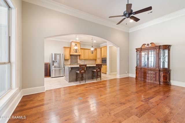 221 Ardenwood Drive, Lafayette, LA 70508