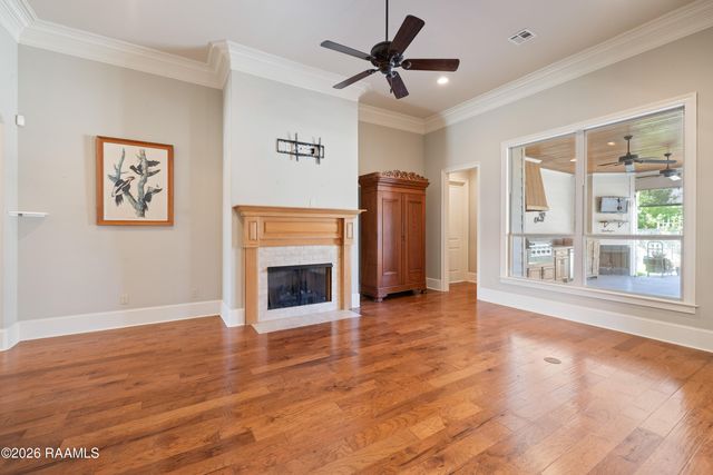 221 Ardenwood Drive, Lafayette, LA 70508