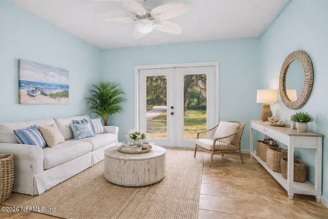 10227 LAKEVIEW Road W, Jacksonville, FL 32225