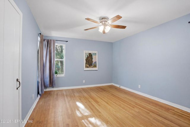 10227 LAKEVIEW Road W, Jacksonville, FL 32225