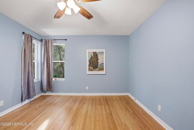 10227 LAKEVIEW Road W, Jacksonville, FL 32225