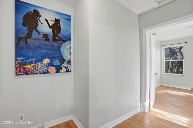 10227 LAKEVIEW Road W, Jacksonville, FL 32225