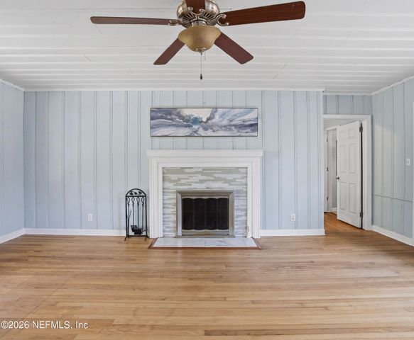 10227 LAKEVIEW Road W, Jacksonville, FL 32225