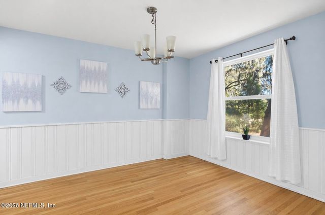 10227 LAKEVIEW Road W, Jacksonville, FL 32225