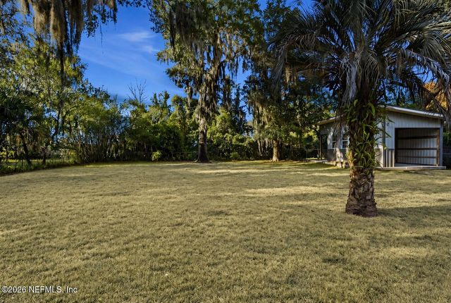 10227 LAKEVIEW Road W, Jacksonville, FL 32225