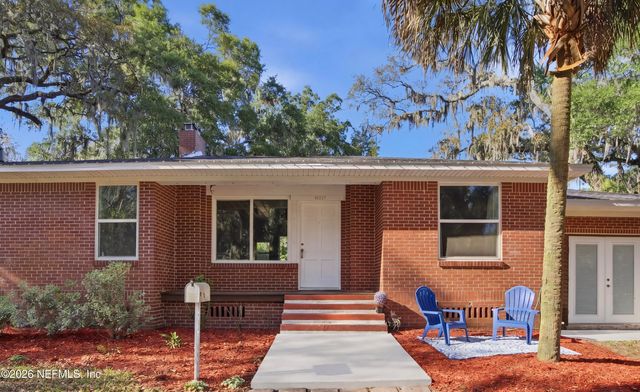 10227 LAKEVIEW Road W, Jacksonville, FL 32225