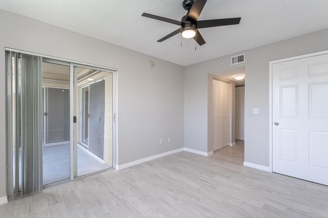 2600 S University Drive 208, Davie, FL 33328