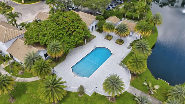 2600 S University Drive 208, Davie, FL 33328