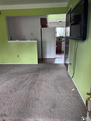 14712 Malcolm Street, Southgate, MI 48195