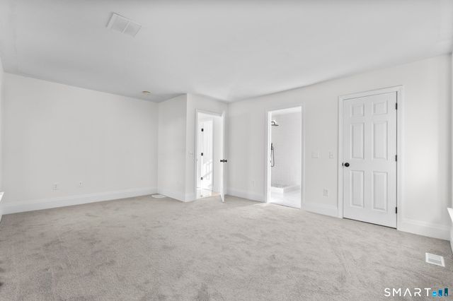 2 Greenwood Lane, Guilford, CT 06437