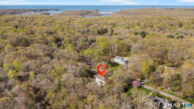 2 Greenwood Lane, Guilford, CT 06437