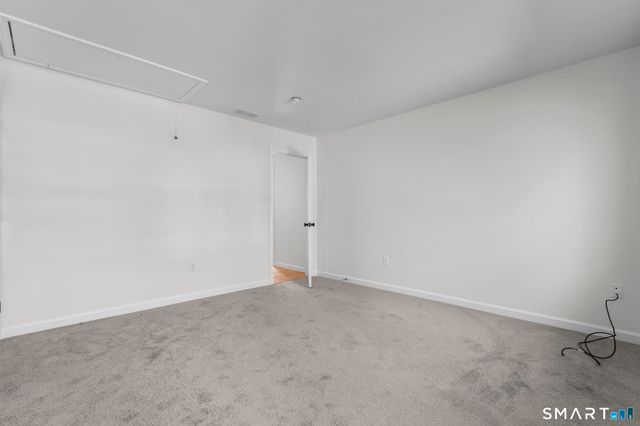 2 Greenwood Lane, Guilford, CT 06437