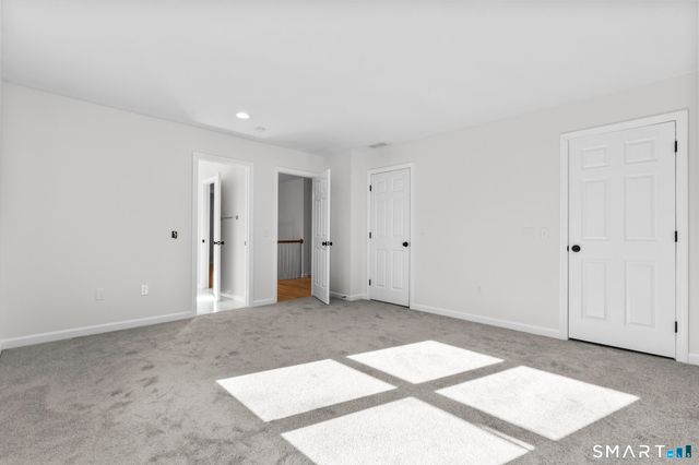 2 Greenwood Lane, Guilford, CT 06437