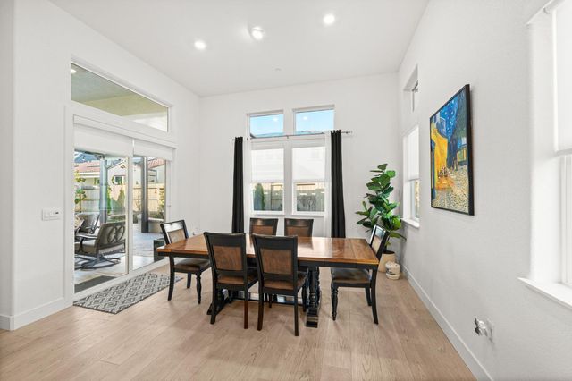 3065 Palo Alto St, Roseville, CA 95747