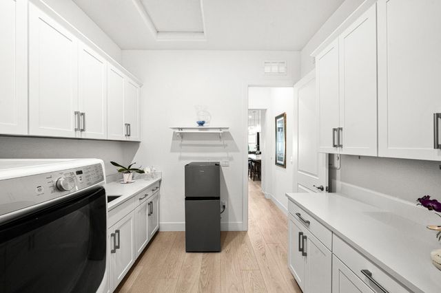 3065 Palo Alto St, Roseville, CA 95747